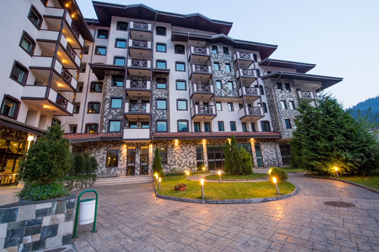 hotel-img